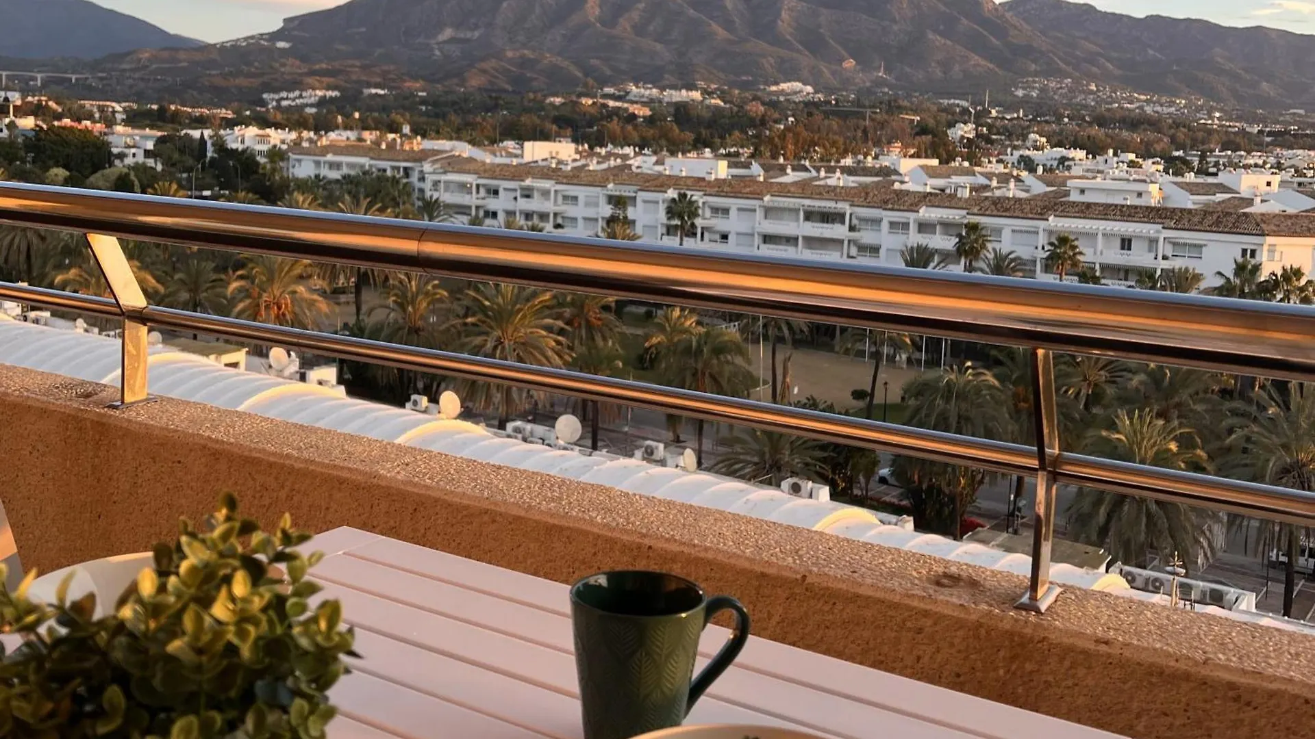 Topmarbella Marina Banus Luxurious Apartment, Sea And Mountain Views スペイン